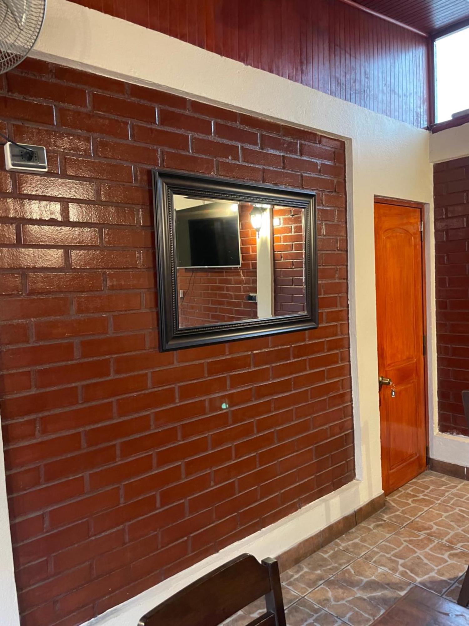 Hostal Brisa Serena Santiago Eksteriør bilde